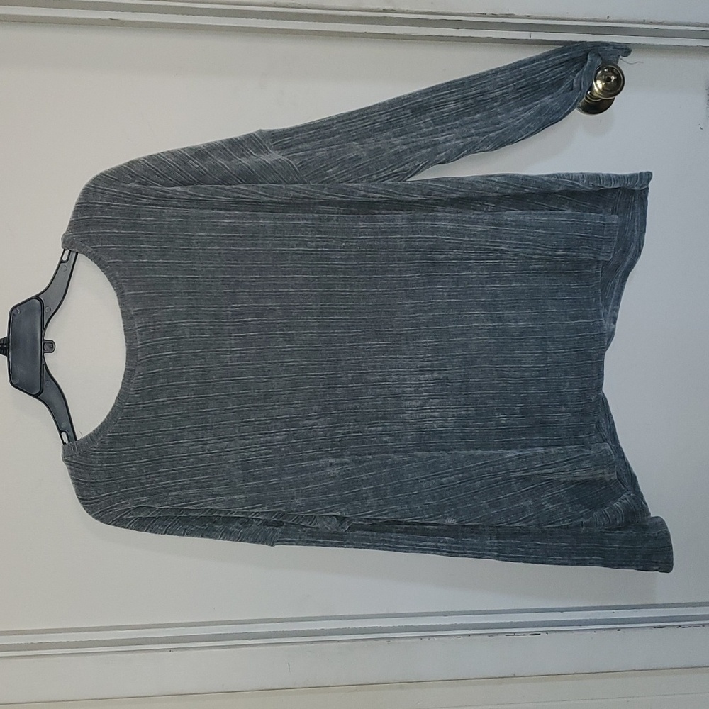 Easel sweater